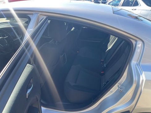 Used 2022 Dodge Charger SXT image 8