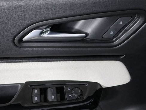 Used 2024 Honda Prologue EX image 19