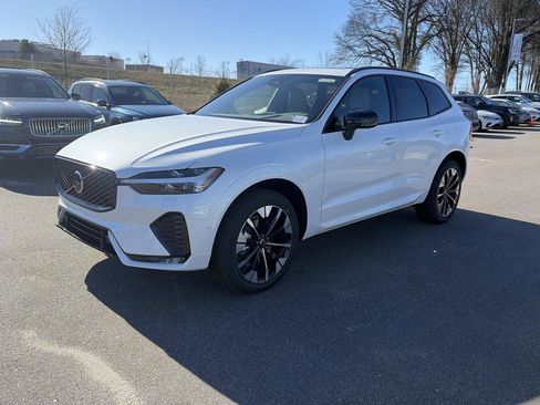 New 2026 Volvo XC60 B5 Plus w/ Protection Package Premier image 3