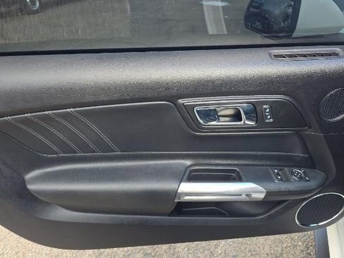 Used 2017 Ford Mustang GT Premium w/ GT Performance Package image 9