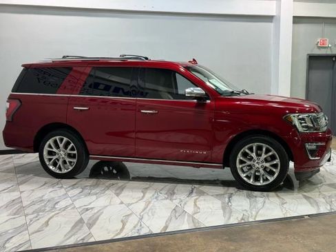 Used 2019 Ford Expedition Platinum image 5