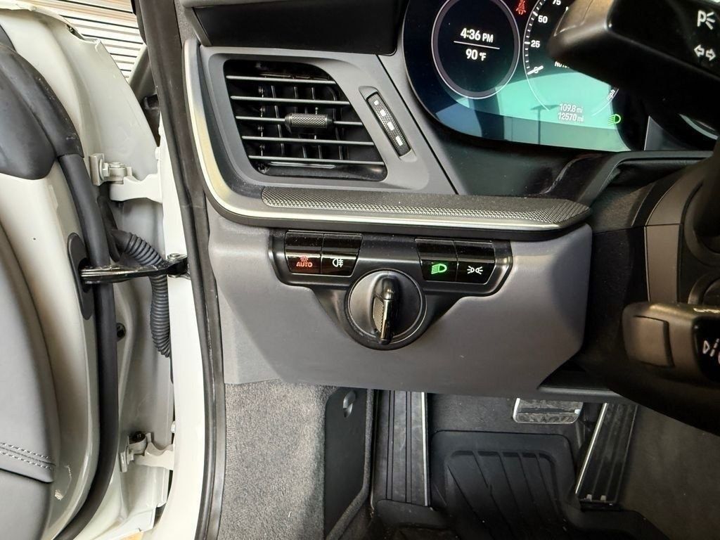 Certified 2021 Porsche 911 Turbo AWD/4WD image 23