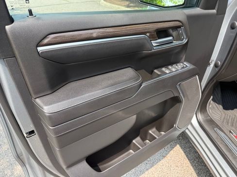 Used 2023 Chevrolet Silverado 1500 LT AWD/4WD image 13