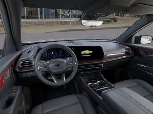 New 2026 Chevrolet Traverse Z71 w/ Driver Confidence Package image 15