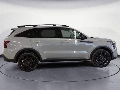 Used 2024 Kia Sorento SX image 7