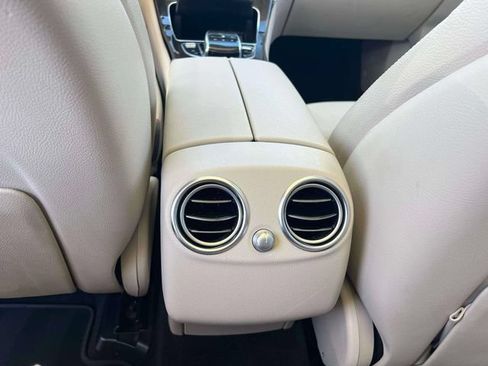Used 2019 Mercedes-Benz GLC 300 4MATIC image 25