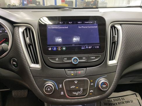 Used 2023 Chevrolet Malibu RS image 12