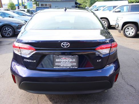 Used 2024 Toyota Corolla LE FWD image 4