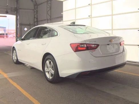 Used 2025 Chevrolet Malibu LS w/ Driver Confidence Package FWD image 2