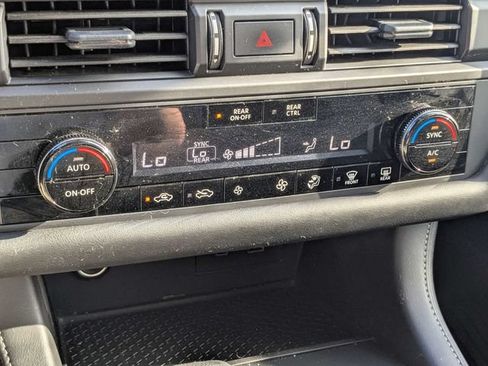 Used 2025 Nissan Pathfinder S FWD image 21