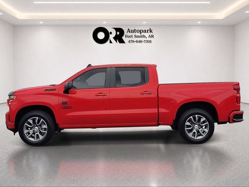 Used 2021 Chevrolet Silverado 1500 RST AWD/4WD image 3