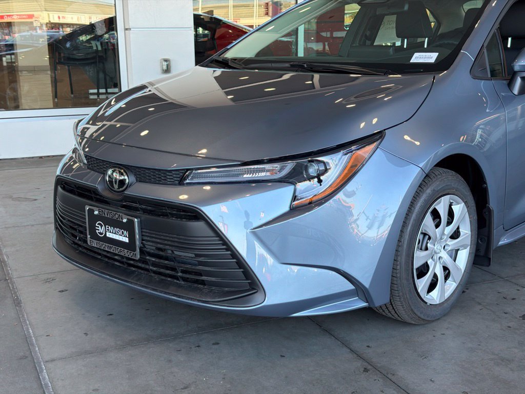 New 2027 Toyota Corolla LE FWD image 3