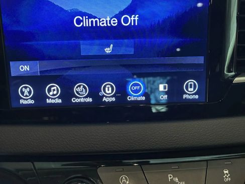 Used 2017 Chrysler Pacifica Touring-L w/ Tire & Wheel Group image 20