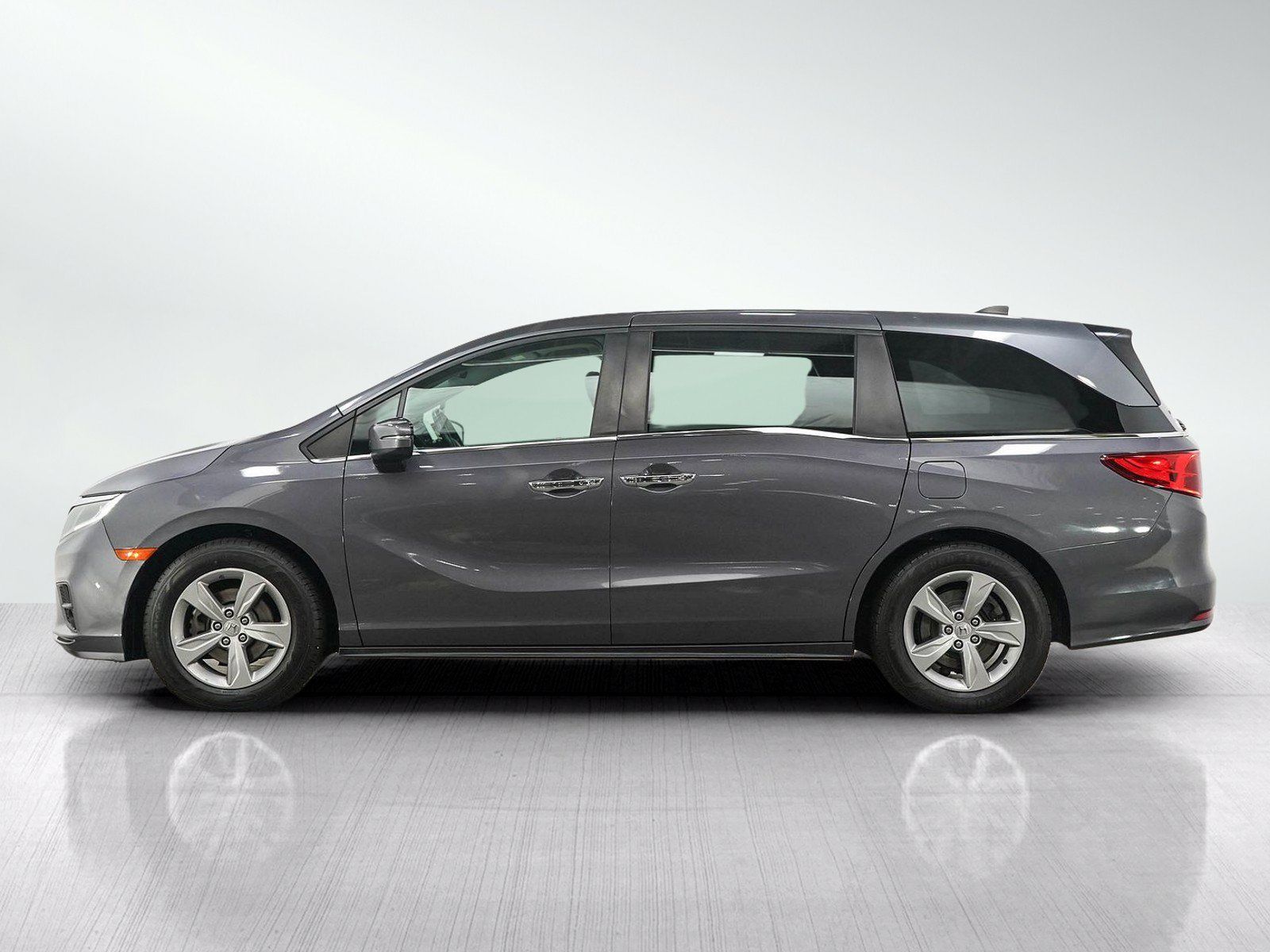 Used 2018 Honda Odyssey EX-L image 2