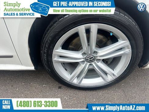 Used 2012 Volkswagen Passat TDI SE FWD image 32