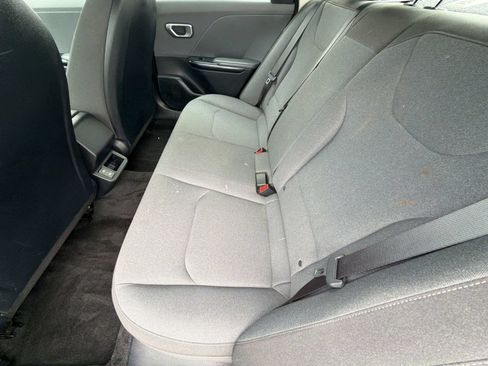 Used 2025 Kia K4 FWD image 26