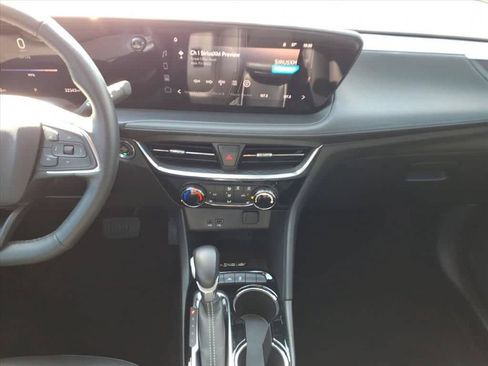 Used 2024 Buick Encore GX Sport Touring w/ Comfort Package FWD image 28