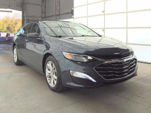 Used 2020 Chevrolet Malibu LT FWD image 2