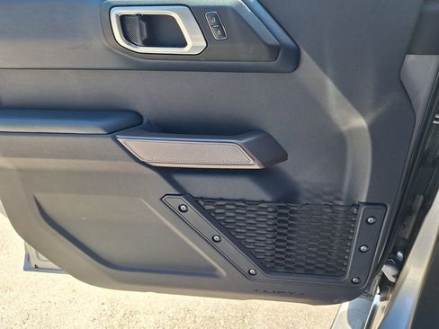 Used 2023 Ford Bronco Outer Banks image 21