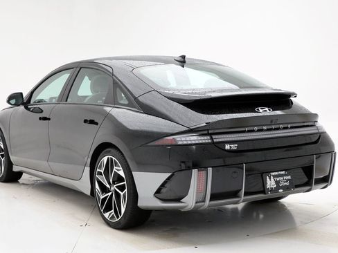 Used 2023 Hyundai Ioniq 6 SEL image 8