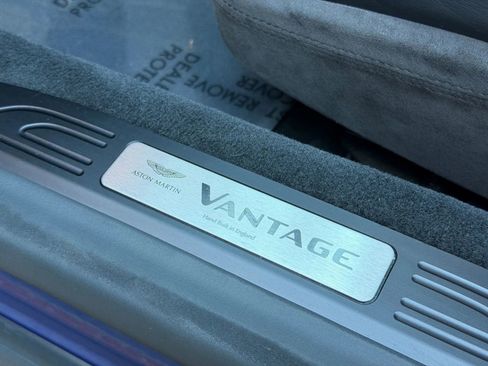 Used 2019 Aston Martin V8 Vantage Coupe image 30
