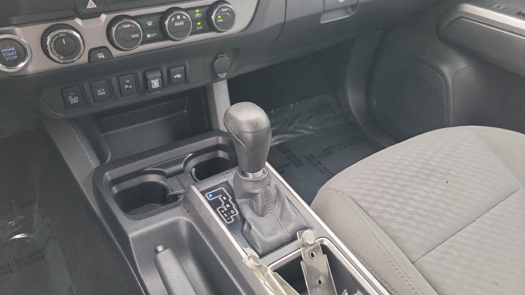 Certified 2023 Toyota Tacoma SR5 AWD/4WD image 15