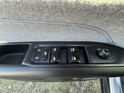 Certified 2024 Jeep Compass Sport image 14