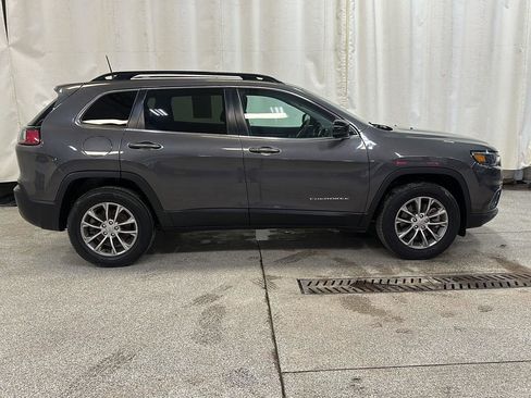 Used 2022 Jeep Cherokee Latitude Lux w/ Sun & Sound Group AWD/4WD image 6