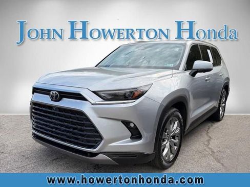 Used 2024 Toyota Grand Highlander Limited AWD/4WD image 4