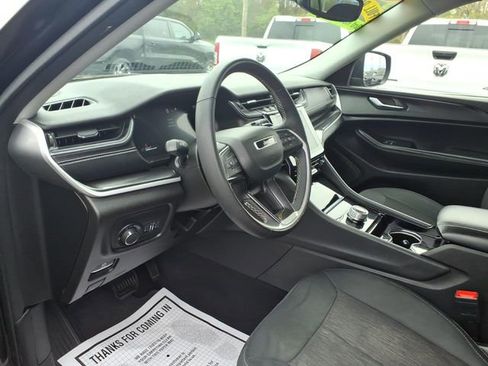Certified 2023 Jeep Grand Cherokee L Laredo w/ Luxury Tech Group I AWD/4WD image 16