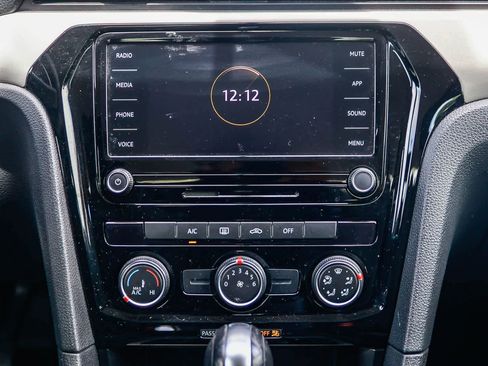 Used 2021 Volkswagen Passat 2.0T S FWD image 13