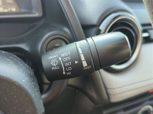 Certified 2019 Toyota Yaris LE FWD image 15