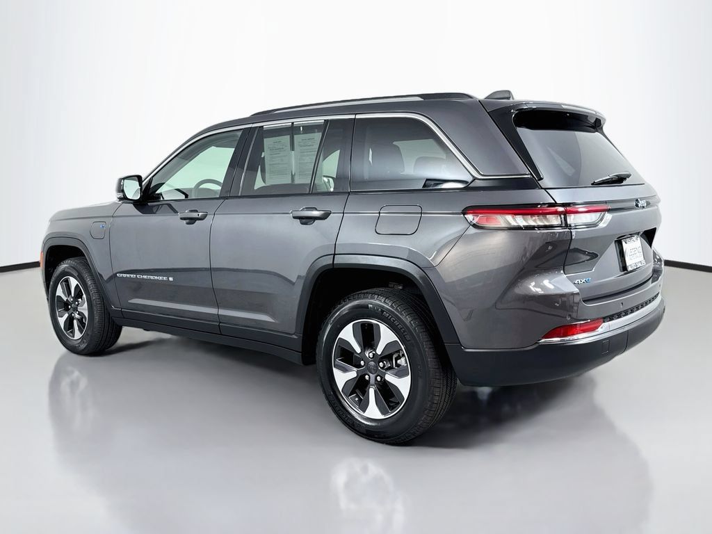Used 2023 Jeep Grand Cherokee 4WD 4xe image 8