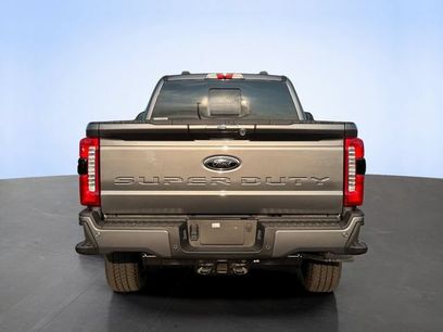 New 2026 Ford F250 Lariat w/ Black Appearance Package
