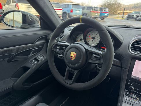 Used 2023 Porsche 718 Cayman GT4 RS image 31