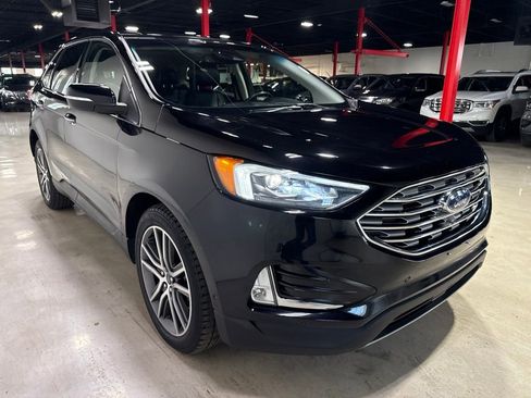 Used 2019 Ford Edge Titanium w/ Equipment Group 301A AWD/4WD image 8