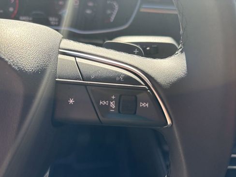 Certified 2025 Audi Q3 2.0T Premium w/ Convenience Package image 23