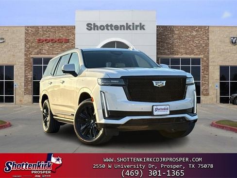 Used 2024 Cadillac Escalade Sport Platinum image 1