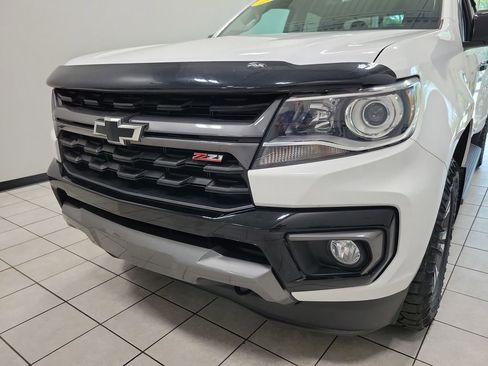 Used 2022 Chevrolet Colorado Z71 AWD/4WD image 24