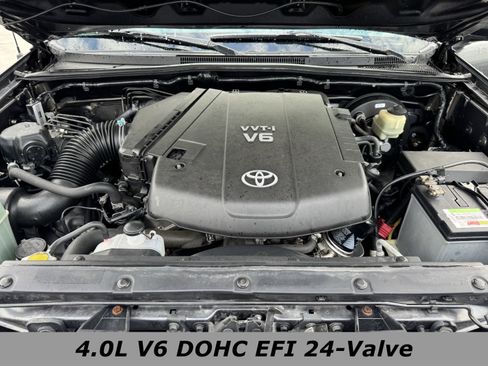 Used 2014 Toyota Tacoma PreRunner w/ SR5 Package image 12