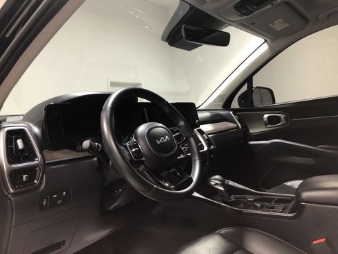 Certified 2023 Kia Sorento X-Line EX image 22