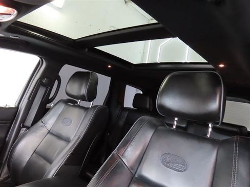 Used 2021 Jeep Grand Cherokee Overland image 18