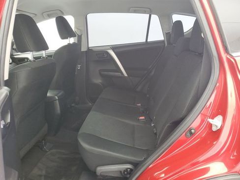 Used 2016 Toyota RAV4 LE FWD image 13