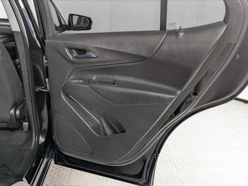 Used 2023 Chevrolet Equinox LT image 18