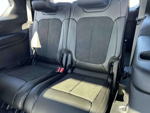 New 2025 Jeep Grand Cherokee L Altitude image 6