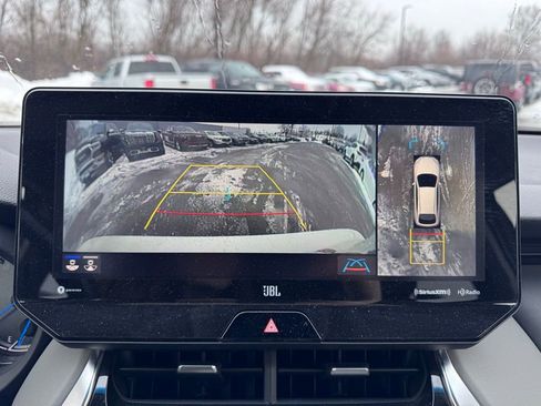 Used 2021 Toyota Venza image 28