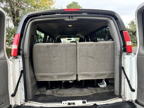 Used 2016 Chevrolet Express 3500 LT w/ LT Preferred Equipment Group image 21