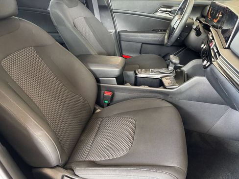 Used 2026 Kia Sportage LX FWD image 35