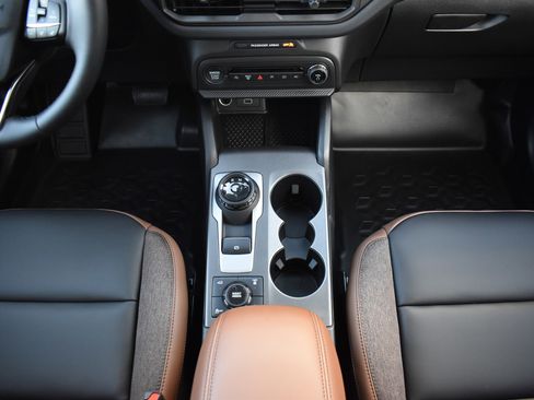 New 2026 Ford Bronco Sport Outer Banks w/ Sasquatch Outer Banks Package image 20