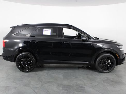 Used 2023 Kia Sorento SX AWD/4WD image 12